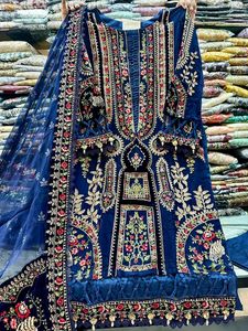 Dupatta de Chifón Bordado con Diseño Inspirado en MARIA.B, con Trabajo de Lentejuelas y Parches de Terciopelo para Salwar Kameez de Adultos - Product Image 2