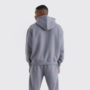 Low MOQ 420GSM Sweatsuit Chándal de algodón Hombres Sudadera con capucha de gran tamaño y pantalones acampanados Pantalones de chándal de pierna ancha personalizables - Product Image 4