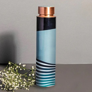 Exclusiva Botella de Cobre para Beber Agua con Diseño Floral Esmaltado, Beneficios Ayurvédicos para la Salud, 100% Pura y Anticorrosiva - Product Image 6