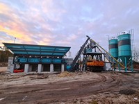 Centrale à béton compacte et stationnaire, contrôlée par PLC, capacité 60m³/h, entièrement automatique, contrôle électrique, composants principaux, pompe