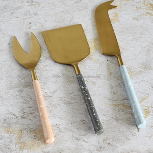 Juego de queso con mango de Metal decorativo hecho a mano con acabado de oro antiguo de diseñador moderno de alta calidad a bajo precio para uso doméstico en la cocina - Product Image 6