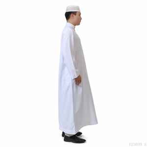 Vente en gros de vêtements Usine islamique de Dubaï de haute qualité Oman Jubba Designs White Arabia Jubbah Thobe Saoudi pour hommes - Product Image 5