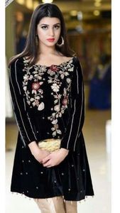 สวยงามและสง่างามเย็บปักถักร้อยบน KURTA กับชุดกางเกงประดับลูกปัดแก้วคริสตัลสวยงาม DABKA ทำงานสำหรับงานปาร์ตี้-สวมใส่ @ 2022 - Product Image 2