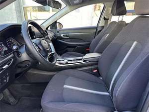 CLEAN 2023 Hy-u-n-d-ai Son_a_ta SE FWD - Product Image 3