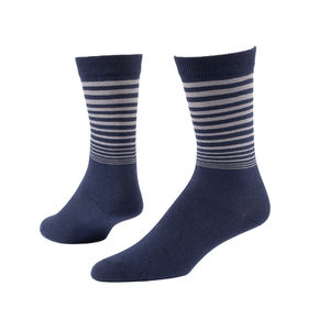 Cómodos calcetines de yoga y senderismo para jóvenes de punto de diseño personalizado con tela suave transpirable calcetines atléticos de longitud media - Product Image 4