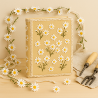 LABON Carnet de notes A5 brodé de marguerites Journal en tissu jaune avec bord en dentelle Détails de perles Design floral mignon pour cadeau et écriture