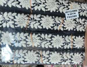 Cordones Bordados florales multicolores a medida disponibles en tamaños personalizados ideales para usar como bordes y adornos - Product Image 2