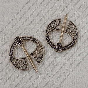 Cinturón de cobre hecho a mano con diseño de latón medieval tardío Estilo medieval único Doble bucle - Product Image 2