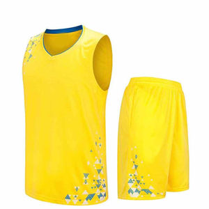 Conjunto de Uniforme de Fútbol 7v7 Personalizado para Equipos Juveniles, Totalmente Sublimado, 100% Poliéster, con Nombre del Equipo y Número 7 en los Uniformes - Product Image 4