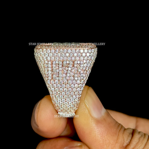 Bague de championnat de Hiphop Moissanite classique en argent sterling 925 plaqué or rose avec serti de broches - Product Image 2