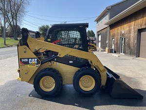 2019 Caterpillar 242D Skid <b>Steer</b> - Product Image 5