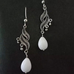 Pendientes de tuerca oxidados de alto grado más vendidos con brillo brillante directo de la India Accesorio de moda - Product Image 1