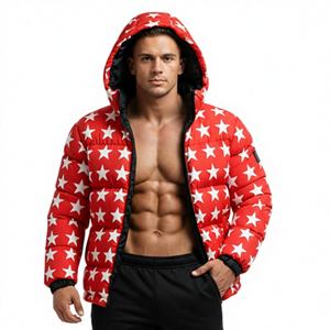 Blouson matelassé à capuche imprimé étoiles rouges pour homme – Manteau d'hiver chaud style streetwear – Vêtements d'extérieur personnalisés en gros - Product Image 1