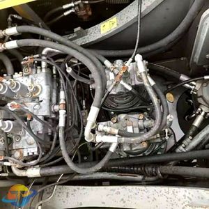 Excavatrice sur pneus Volvo EC460BLC d'occasion à bas prix, hydraulique, sur chenilles, avec composants principaux : moteur, boîte de vitesses, pompe, roulement - Product Image 5