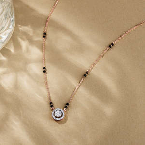Collar Mangalsutra Tanmaniya con Diamantes Celestiales - Product Image 1