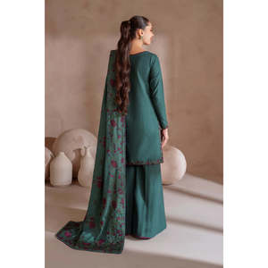 ชุดเสื้อปักลายธนัคผ้าซาติน3ชิ้นพร้อมผ้าคลุมไหล่และกางเกงรุ่น IZNIK-3PC หมายเลข BIC-4233 - Product Image 3
