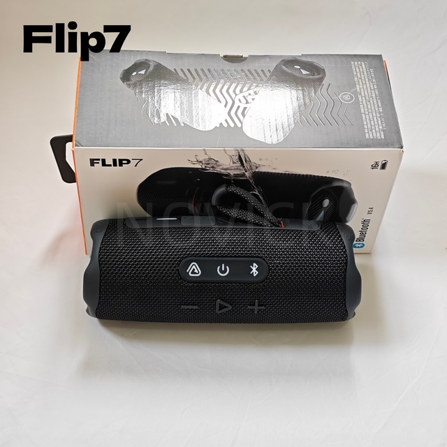 Portable Travel Speaker Flip7 Interchangeable Carabiner Strap 16 Hours Long Battery Life Deep Bass Splashproof Music Player