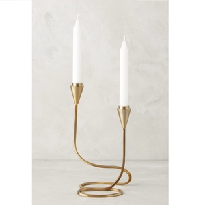 เชิงเทียนโลหะเคลือบผิวแบบโบราณสำหรับให้แสงสว่างและชุดตกแต่งบ้านโถเทียนตกแต่งอย่างมีสไตล์ - Product Image 4