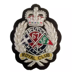 Insignias Bordadas a Mano Personalizadas de Alta Calidad para Uniformes Ceremoniales - Product Image 4