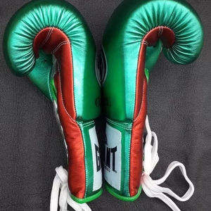 Guantes de Boxeo Profesionales OEM 2026, de Cuero Sintético, con Cierre de Cordones, Correa de Muñeca Ajustable, 16 oz, Impermeables, Color Perla Metálico - Product Image 6