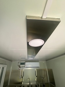 รถพ่วงขายอาหารอลูมิเนียมสีแดง ขนาด 7x14 ฟุต ขายดี พร้อมอุปกรณ์เสริม สำหรับขายขนม ลูกอม อาหารจานด่วน ของว่าง ไอศกรีม - Product Image 4