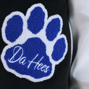 แจ็คเก็ตวาร์ซิตี้สไตล์สตรีทแวร์สำหรับฤดูหนาว  งานปักไหมพรม  แฟชั่นสุดฮิต  สไตล์เท่  พร้อมแพทช์  แจ็คเก็ตวาร์ซิตี้ผ้าขนสัตว์สำหรับผู้ชาย - Product Image 3