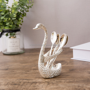 ชุดช้อนขนมหวาน Swan 6 ชิ้นระดับพรีเมียมพร้อมขาตั้ง - Product Image 6