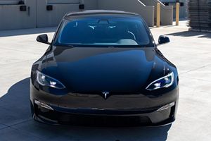 Tesla Model S Plaid 2022 Usado en Excelentes Condiciones - Product Image 1