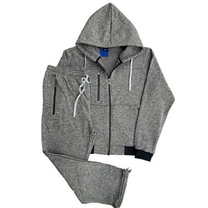 ชุดวอร์มผู้ชายคุณภาพสูง ผ้าฟลีซอุ่นสบาย 2 ชิ้น ผลิตจากโพลีเอสเตอร์/คอตตอน ทรงเข้ารูป พร้อมเชือกผูกเอว เสื้อและกางเกงขายาว - Product Image 1