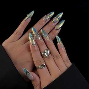 Heart of Thorns - Arte de uñas a presión con diseño único para decoración de uñas - Product Image 5