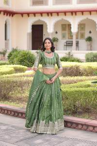 Sari estilo Bollywood con lentejuelas doradas y bordados Zari, listo para comprar, con blusa, para uso casual y fiestas, de seda Kota. - Product Image 4