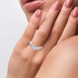 Bague solitaire en or 18 carats pour femmes avec diamant de laboratoire - Product Image 2
