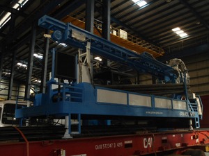 Foreuse rotative DTH Cum montée sur dérapage 300 mètres perceuse de puits d'eau montée sur remorque à vendre - Product Image 4