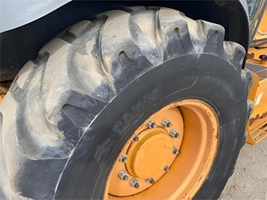 Bonne qualité et bien entretenu 2011 Case 580SN à vendre et disponible pour livraison dans le monde entier - Product Image 3