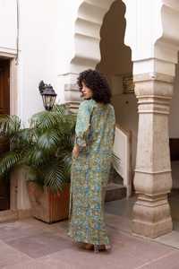 Belle robe en viscose imprimée florale pour les femmes tendance Abaya ethnique décontractée pour les festivals accessoires de robes musulmanes traditionnelles - Product Image 2