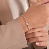 Pulsera de tenis clásica y elegante de oro rosa con dije de la paz, cierre de pinza de langosta, joyería delicada para bodas con moissanita, ideal para fiestas.