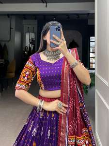 Nouvelle collection tendance : Lehenga Choli en soie Tussar pour femme, imprimé Patola, avec dentelle Gamthi et travail de feuille métallisée, comprenant une blouse et un dupatta assortis, pour mariage indien et pakistanais. - Product Image 6