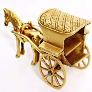 Pièce maîtresse de chariot de cheval en laiton | Statue pour la décoration intérieure | Cadeau | Taille- (L-5 "x B-2.5" x H-3 ") - Product Image 4