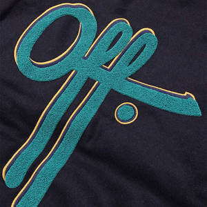 Veste universitaire de style vintage avec col montant et logo frontal, en laine douce, coupe personnalisée, blocage de couleur pour l'équipe du lycée - Product Image 3