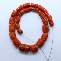 Vente en gros de perles de tube de corail rouge italien de 10 pouces perles cylindriques lisses naturelles tailles 7X6MM et 15X11MM environ.