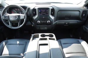 Nettoyer 2023 utilisé G-M-C Sie-rra 1500 Pro Crew Cab 4WD - Product Image 2