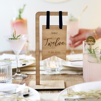 Numéros de table de mariage écologiques fabriqués à la main à partir de bois durable