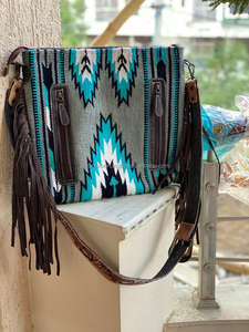 Bolso de Mano con Flecos para Mujer, Bolsa de Sillín Azteca con Diseño Único, Estilo Bohemio, Alta Calidad, Novedad - Product Image 6