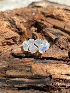 แหวนมูนสโตนทรงรีทำมือ เงินแท้ 925 รับรองโดย IGI เครื่องประดับวินเทจ ของขวัญสุดหรูสำหรับผู้หญิง - Product Image 3