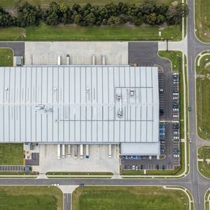 Structure d'atelier préfabriquée en acier à haute résistance sismique pour la région alpine et les zones industrielles en haute altitude - Product Image 1