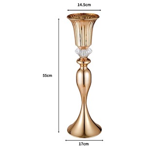 แจกันโลหะสีทองพร้อมคริสตัลทรงยาวเพรียวบางเน้นการตกแต่งที่สมบูรณ์แบบสำหรับบ้านร่วมสมัยและเป็นของขวัญ - Product Image 4