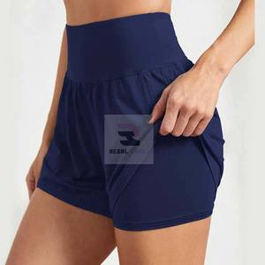 Pantalones cortos deportivos para correr de doble capa de LICRA para mujer personalizados 2 en 1 pantalones cortos de yoga y gimnasio - Product Image 4