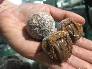 เครื่องผลิตลูกบอลพลังงานโปรตีนอัตโนมัติเครื่องผลิตลูกมะขามสายการผลิต <span class=keywords><strong>labneh</strong></span> - Product Image 4