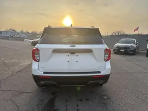 ฟอร์ด เอ็กซ์พลอเรอร์ XLT ปี 2023 มือสอง สภาพดีเยี่ยม - Product Image 4