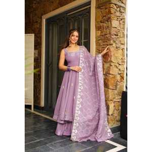 Le nouveau lancement d'aujourd'hui Real Modeling Superhit Anarkali Plazzo Set Anarkali Details Fabric Soft Crunchy Chiffon With - Product Image 1